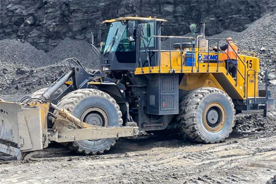 Annual operating time high up to 6,000 hours! Powerful strength of XCMG wheel bulldozer fully demonstrated in Siberia!